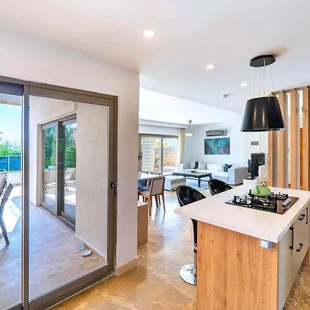5 Bedroom Luxury - Walking Distance To The Town Kalkan