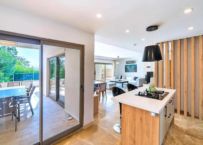 5 Bedroom Luxury - Walking Distance To The Town Kalkan