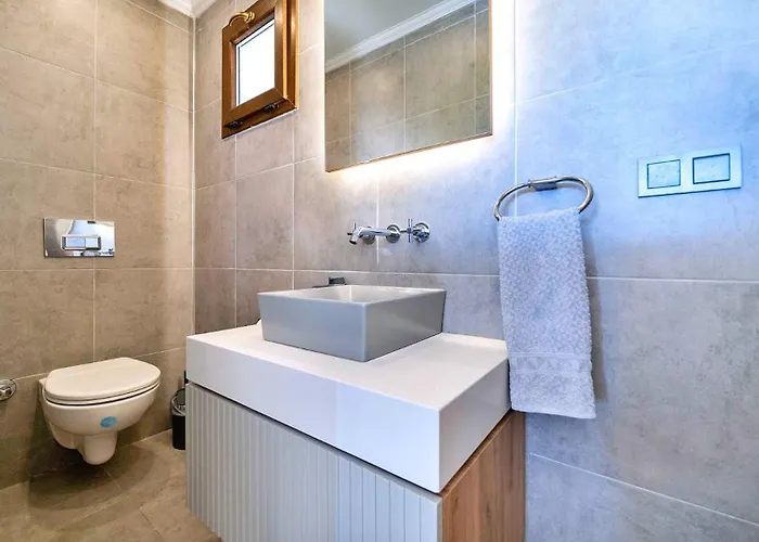 5 Bedroom Luxury - Walking Distance To The Town Kalkan