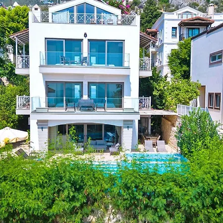 Villa 5 Bedroom Close To The Town 9629 Kalkan